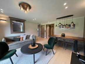 Appartement T4 de standing avec balcon et services inclus au cœur de Samoëns - FR-1-624-130
